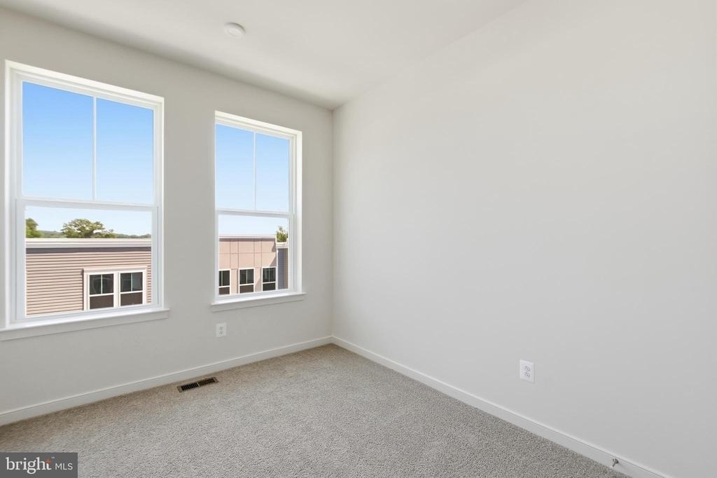18002 Alicia Avenue - Photo 23