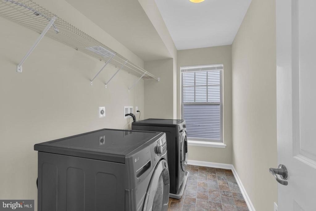 25284 Arrowroot Terrace - Photo 18