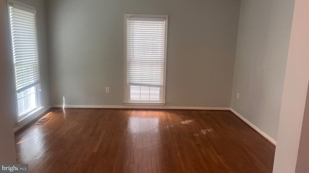 20409 Plainfield Street - Photo 6