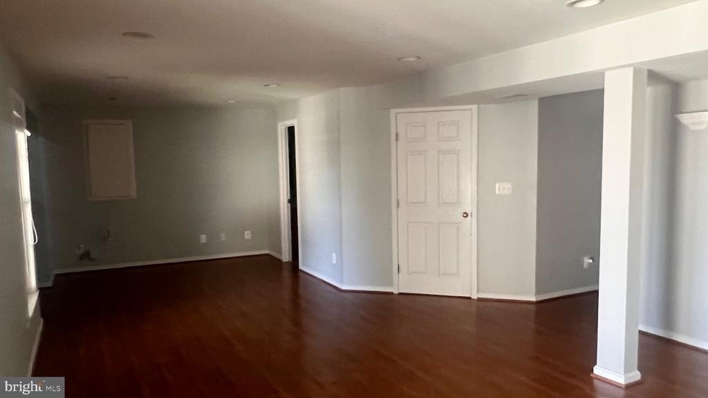 20409 Plainfield Street - Photo 13