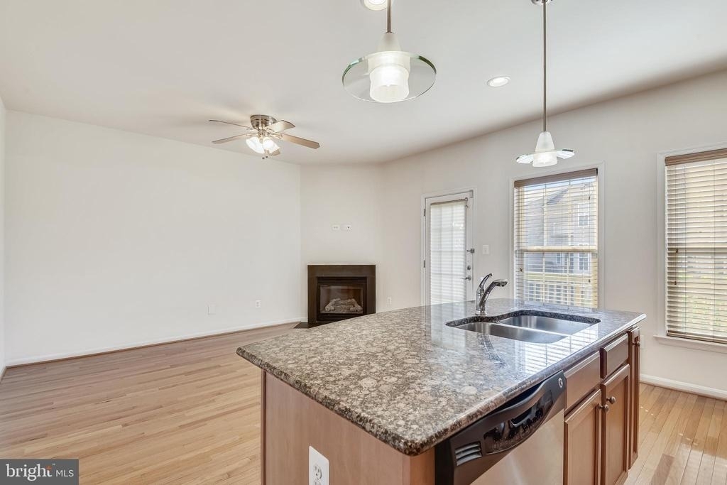 25082 Cypress Mill Terrace - Photo 5