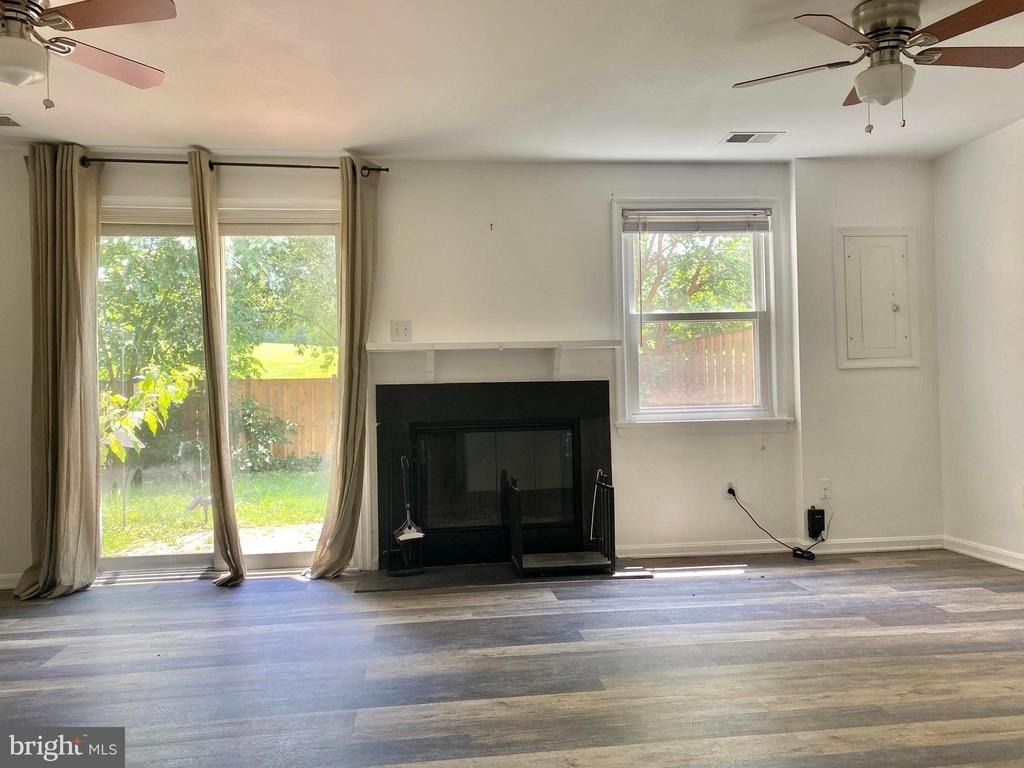 7351 Crestleigh Circle - Photo 4