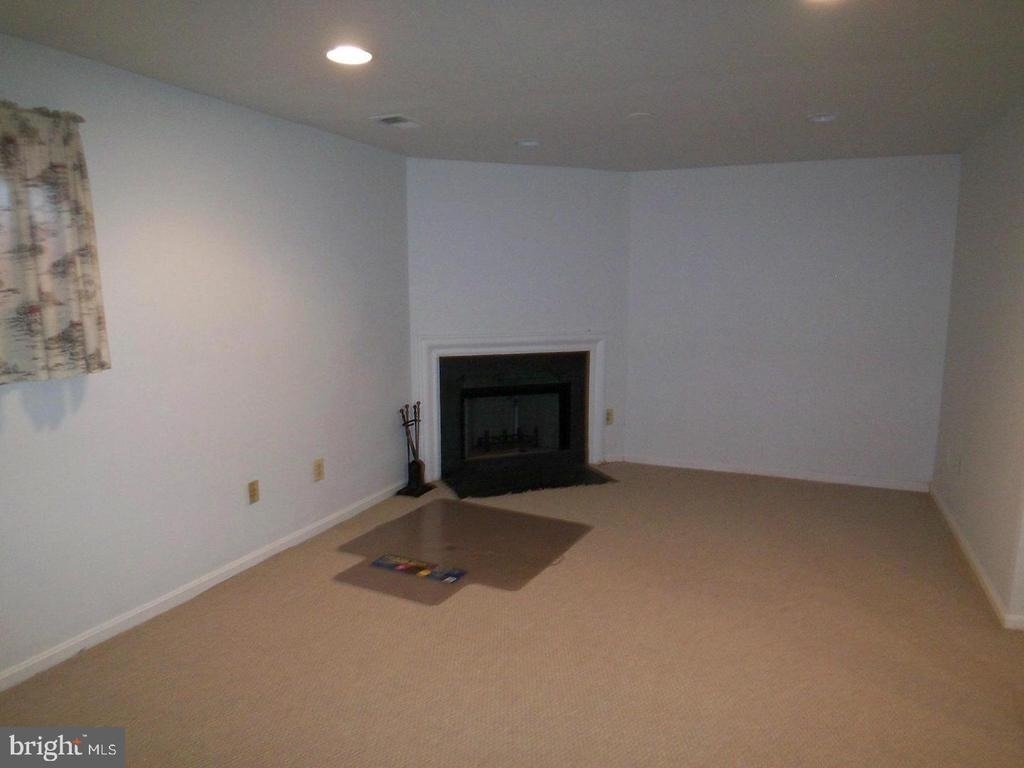 9033 Lee Highway - Photo 13