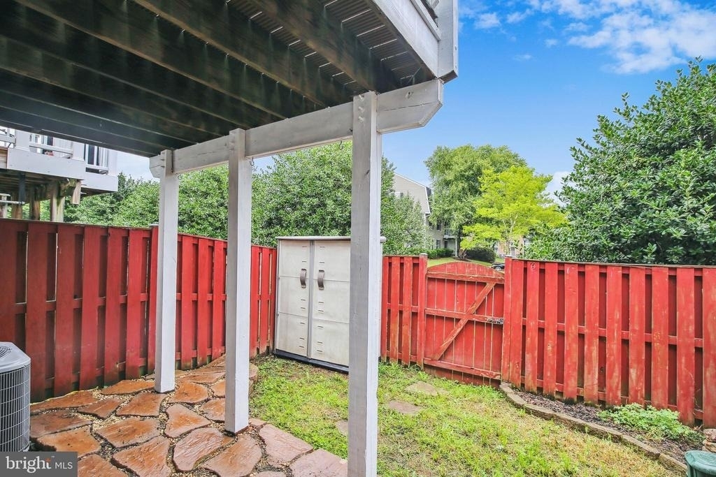 5502 Sacramento Mews Place - Photo 16