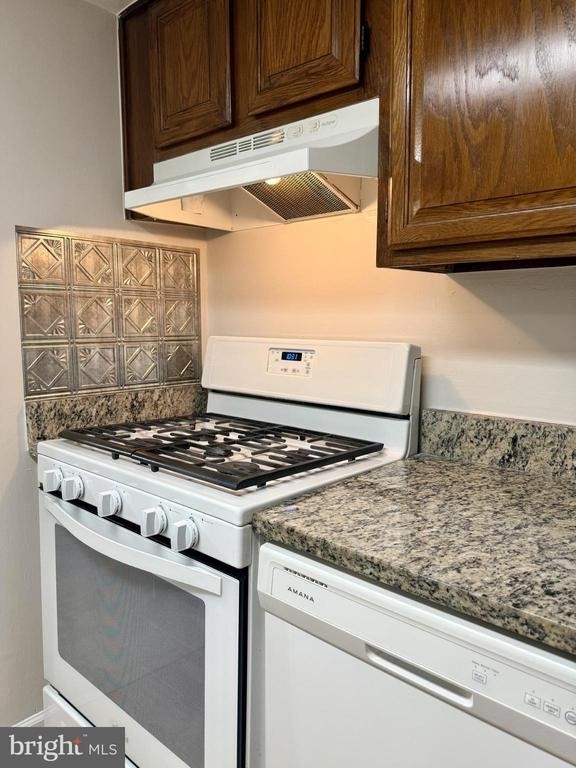 1520 Northgate Square - Photo 8