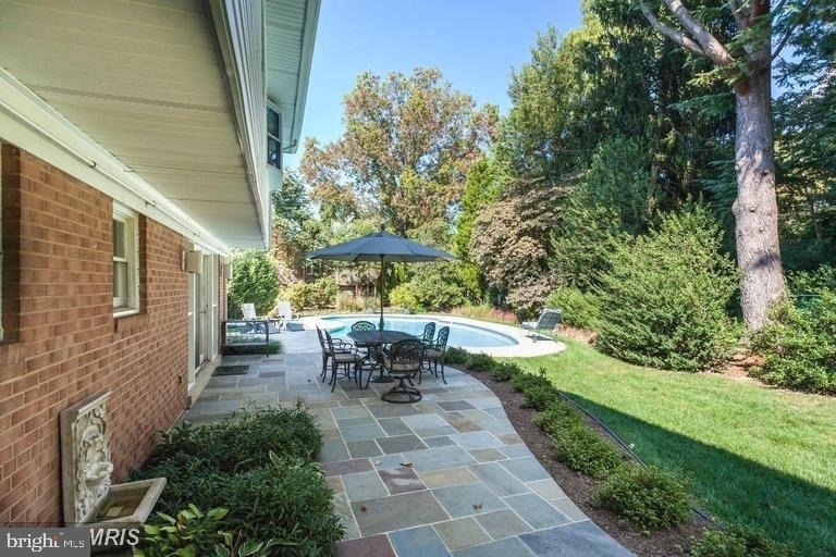 1036 Carper Street - Photo 15