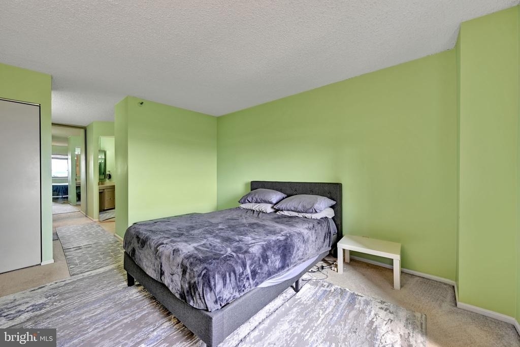 1600 N Oak Street - Photo 12