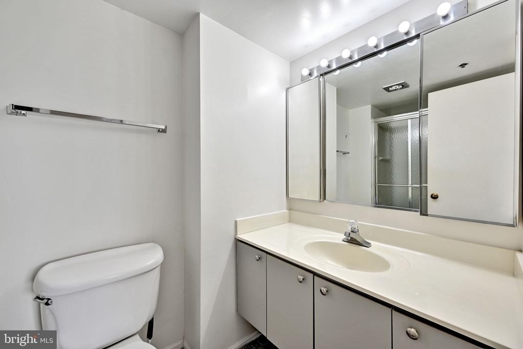 1600 N Oak Street - Photo 10