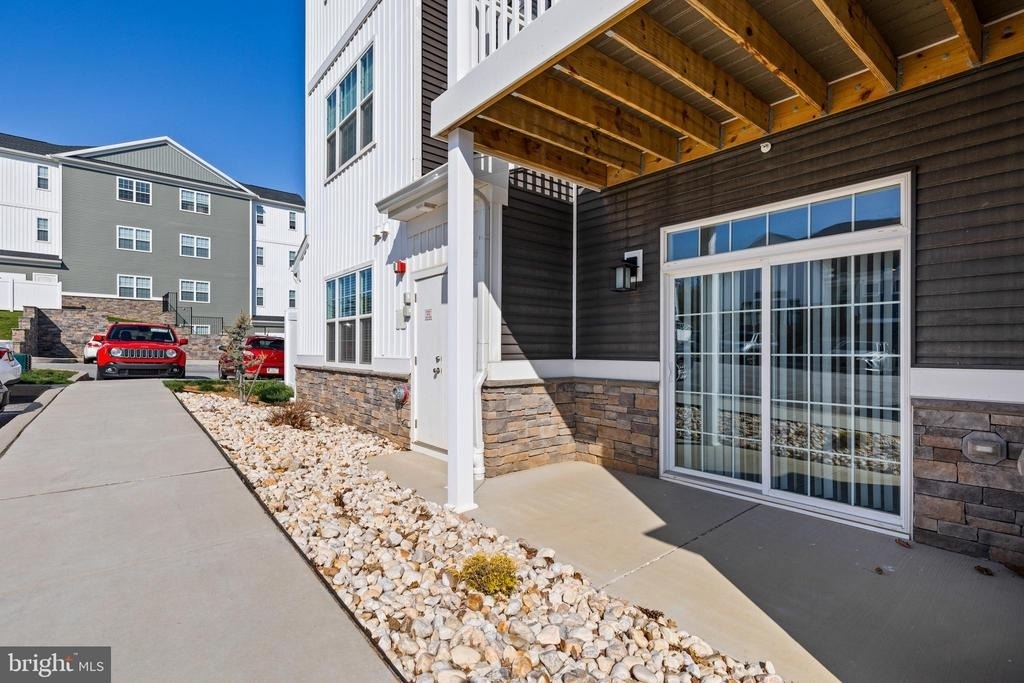1001 Admiral Lane - Photo 12