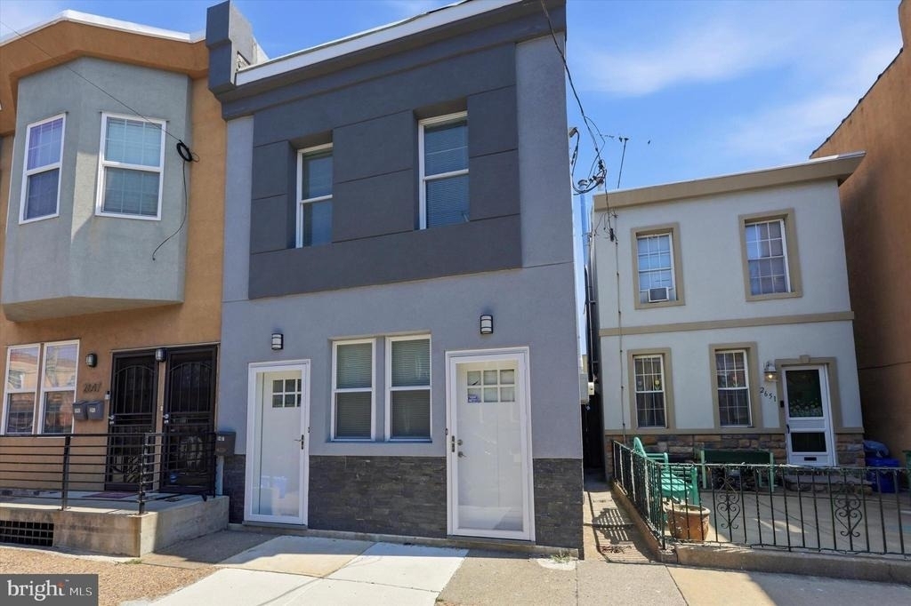 2649 E Clearfield Street - Photo 0