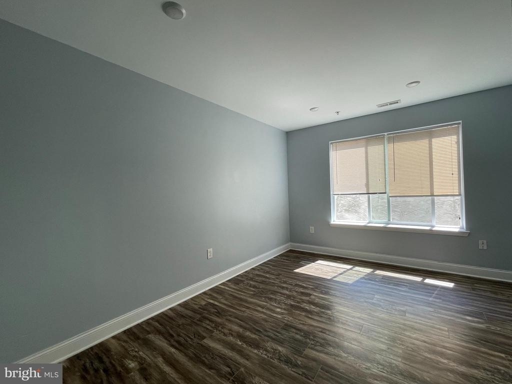 1257 N Newkirk Street - Photo 2