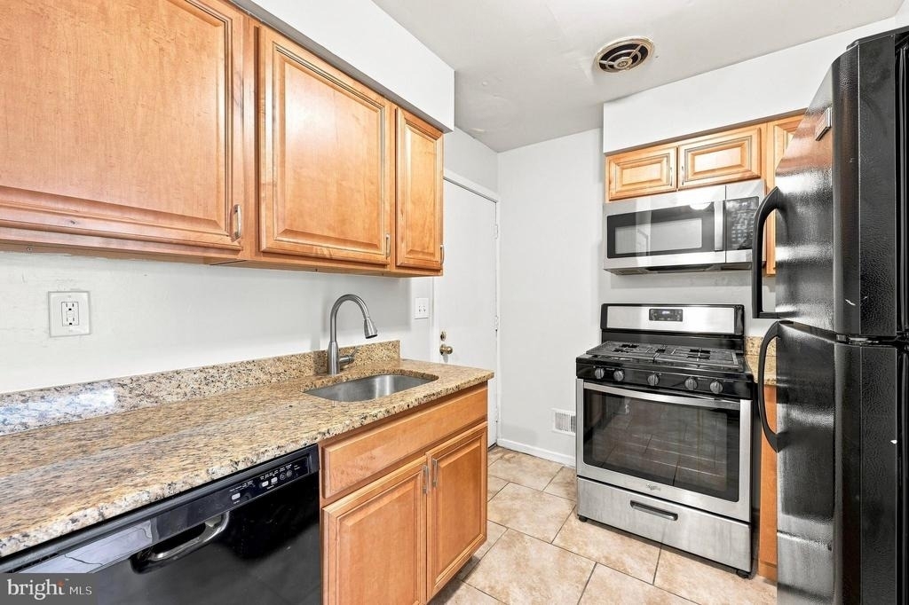 2009 N 15th Street - Photo 6