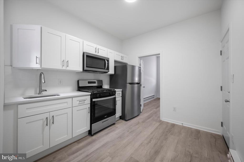 1418 W Erie Avenue - Photo 6
