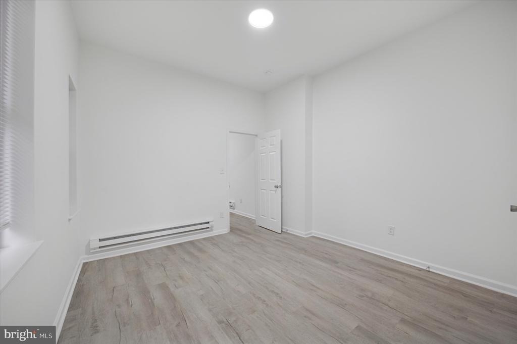 1418 W Erie Avenue - Photo 4