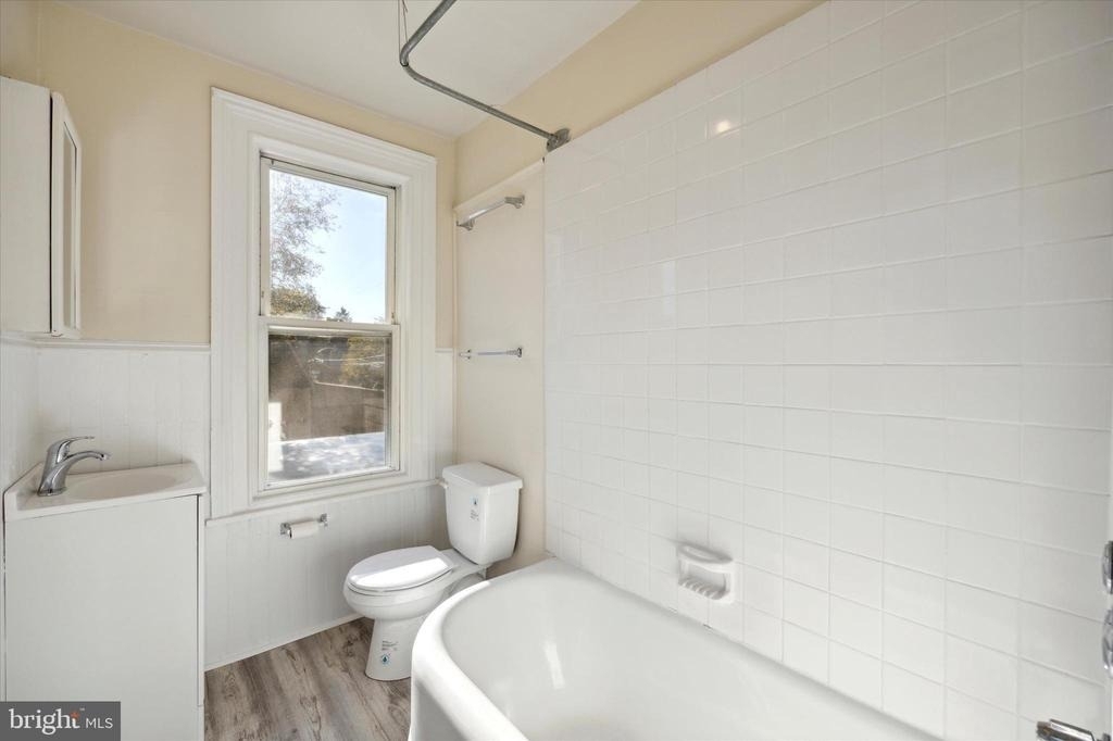 200 E Willow Grove Avenue - Photo 11