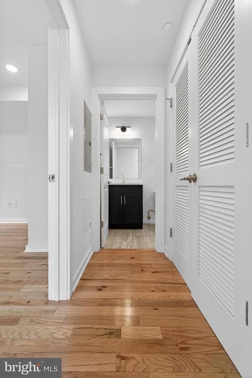 1659 N Randolph - Photo 8