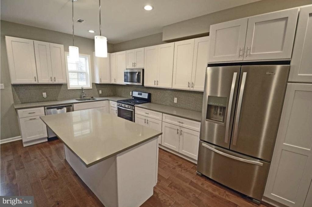 1338 S 18th Street - Photo 2