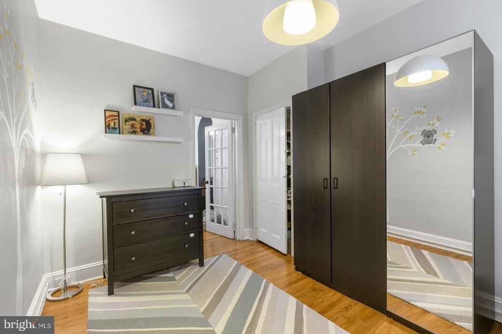 331 E Thompson Street - Photo 23