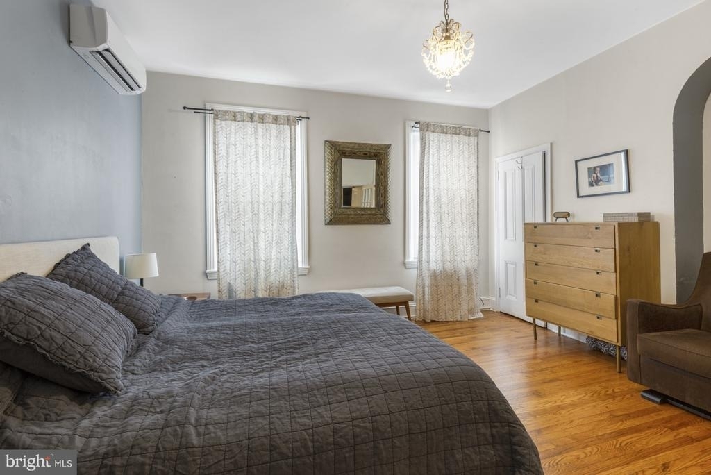 331 E Thompson Street - Photo 29