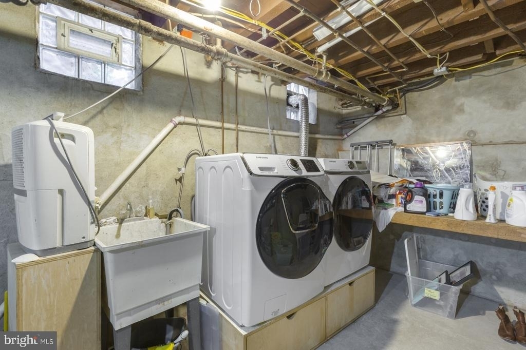 331 E Thompson Street - Photo 30