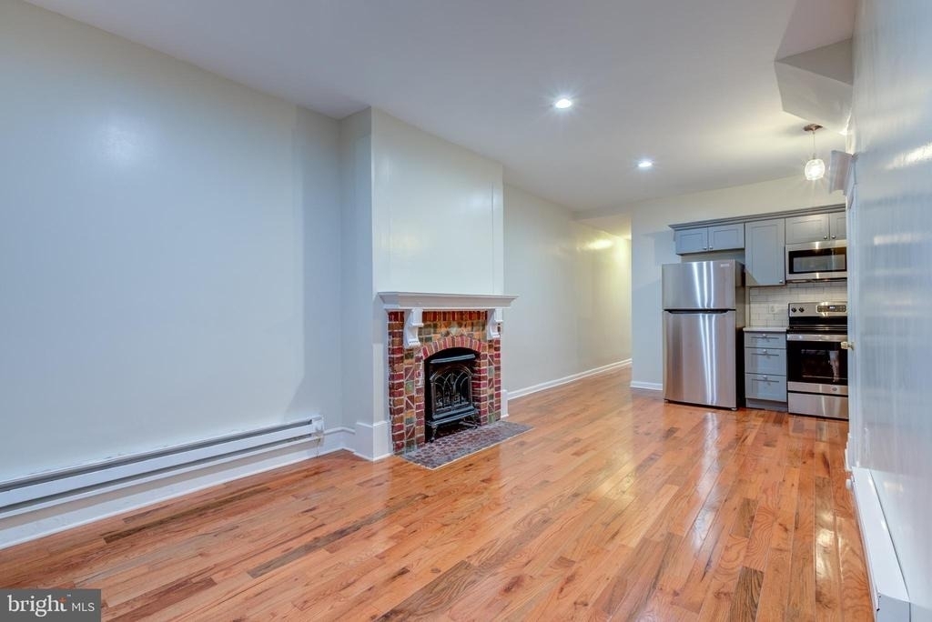 4924 Chestnut Street - Photo 2