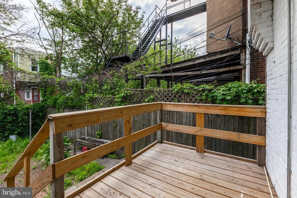 4924 Chestnut Street - Photo 9