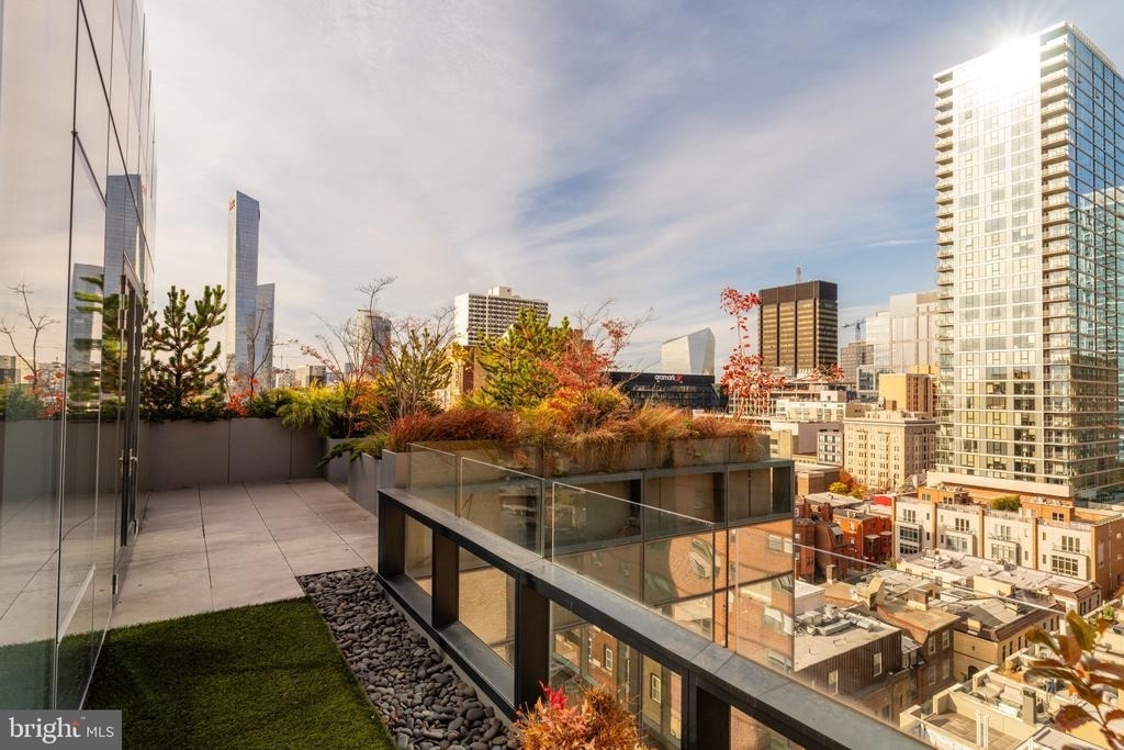 2108 Walnut Street - Photo 0