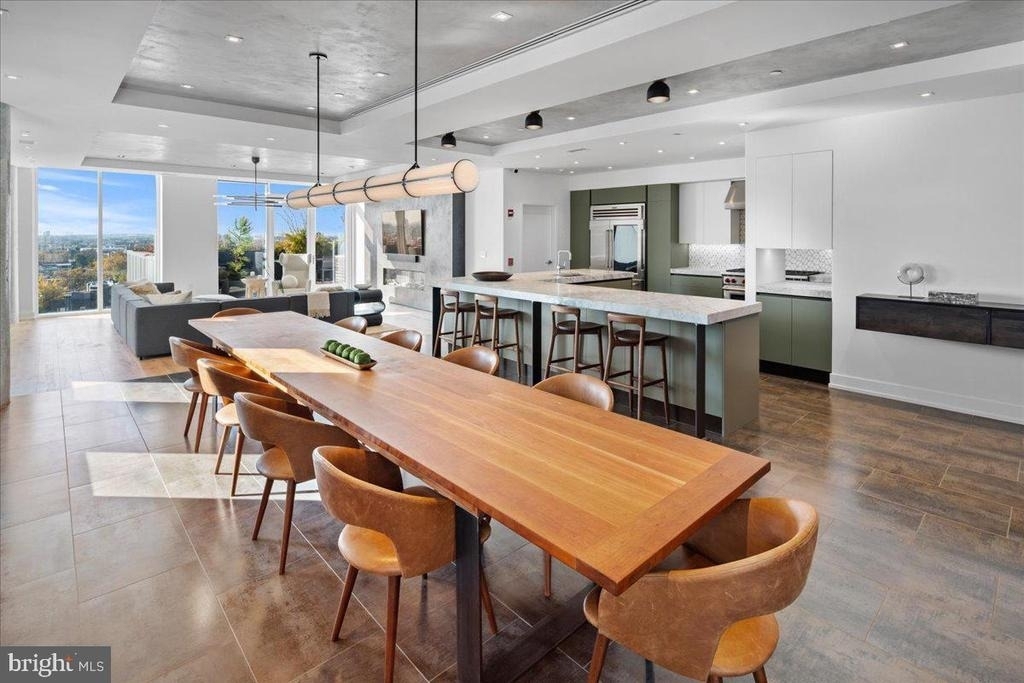 2108 Walnut Street - Photo 4