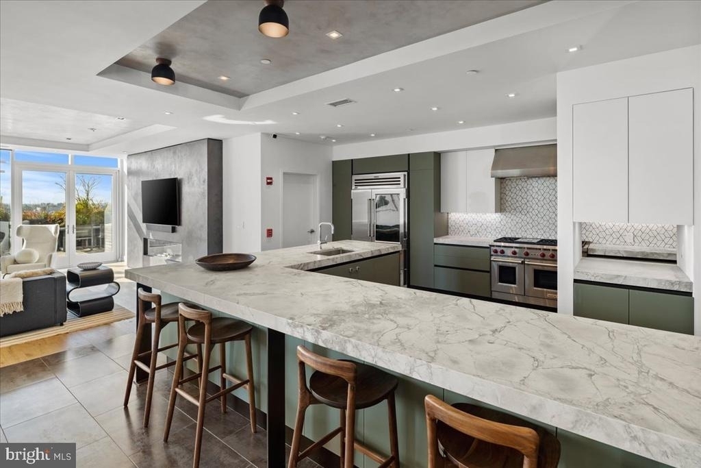 2108 Walnut Street - Photo 7