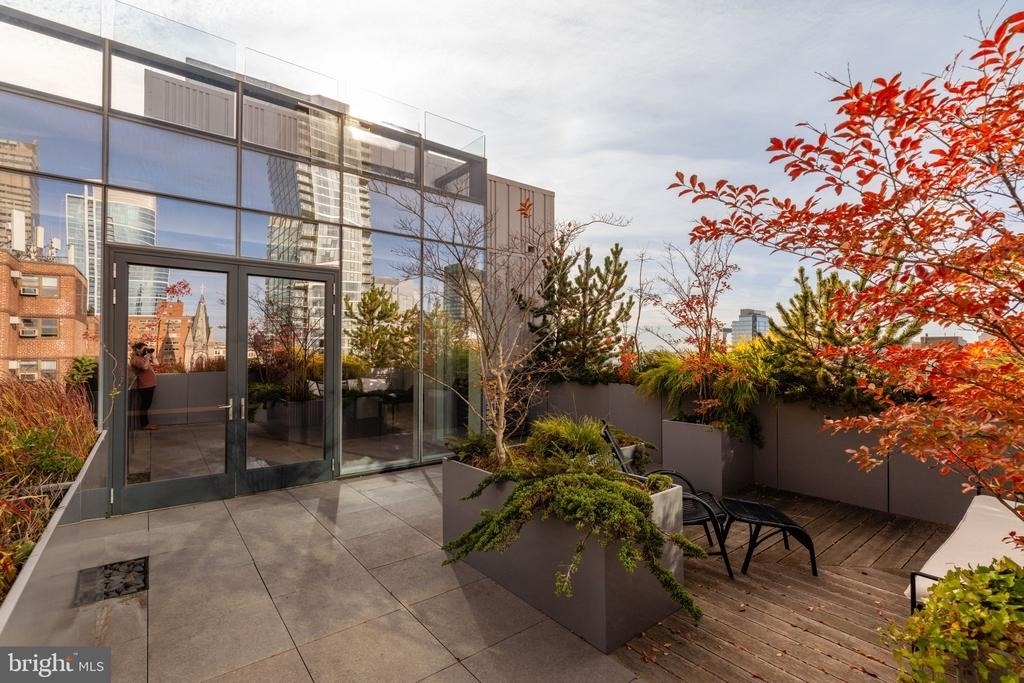 2108 Walnut Street - Photo 31