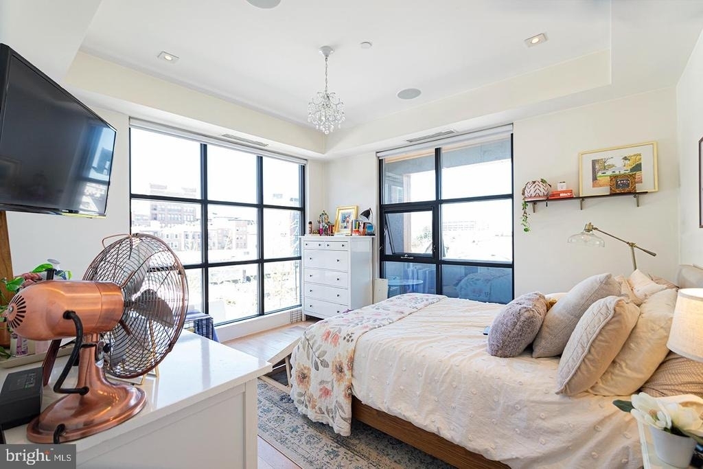 240 N 2nd Street - Photo 8