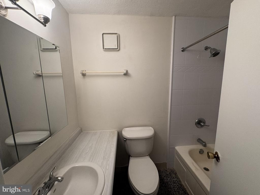 120 N Bethlehem Pike - Photo 9