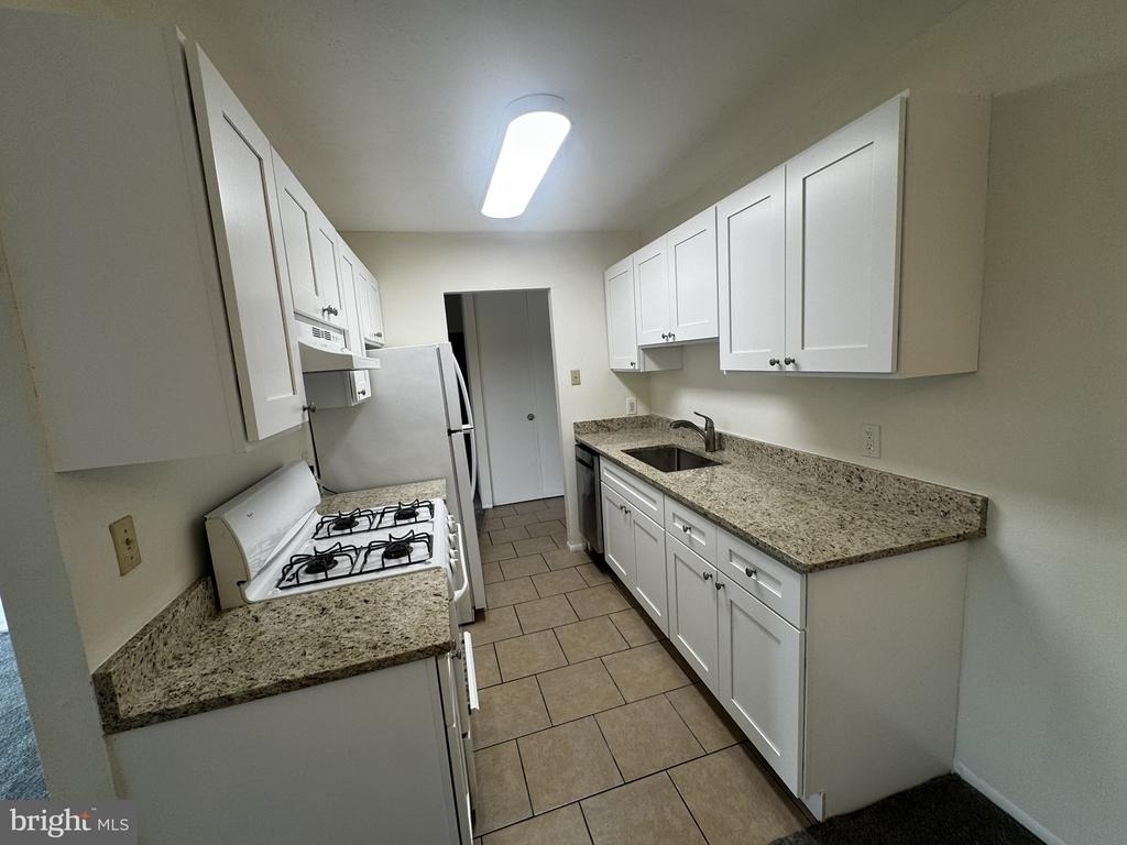 120 N Bethlehem Pike - Photo 18