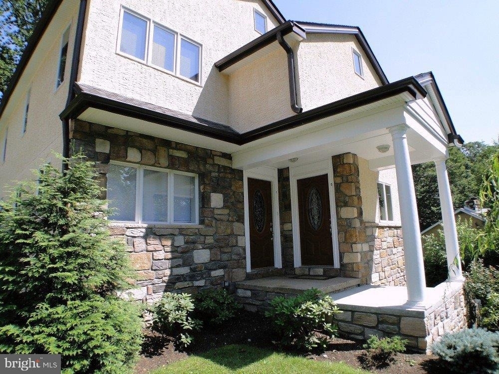 115 Morton Avenue - Photo 0