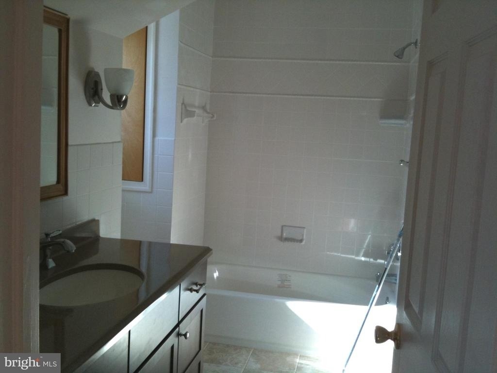 115 Morton Avenue - Photo 11