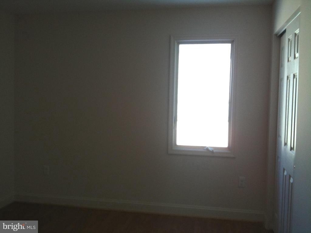 115 Morton Avenue - Photo 12