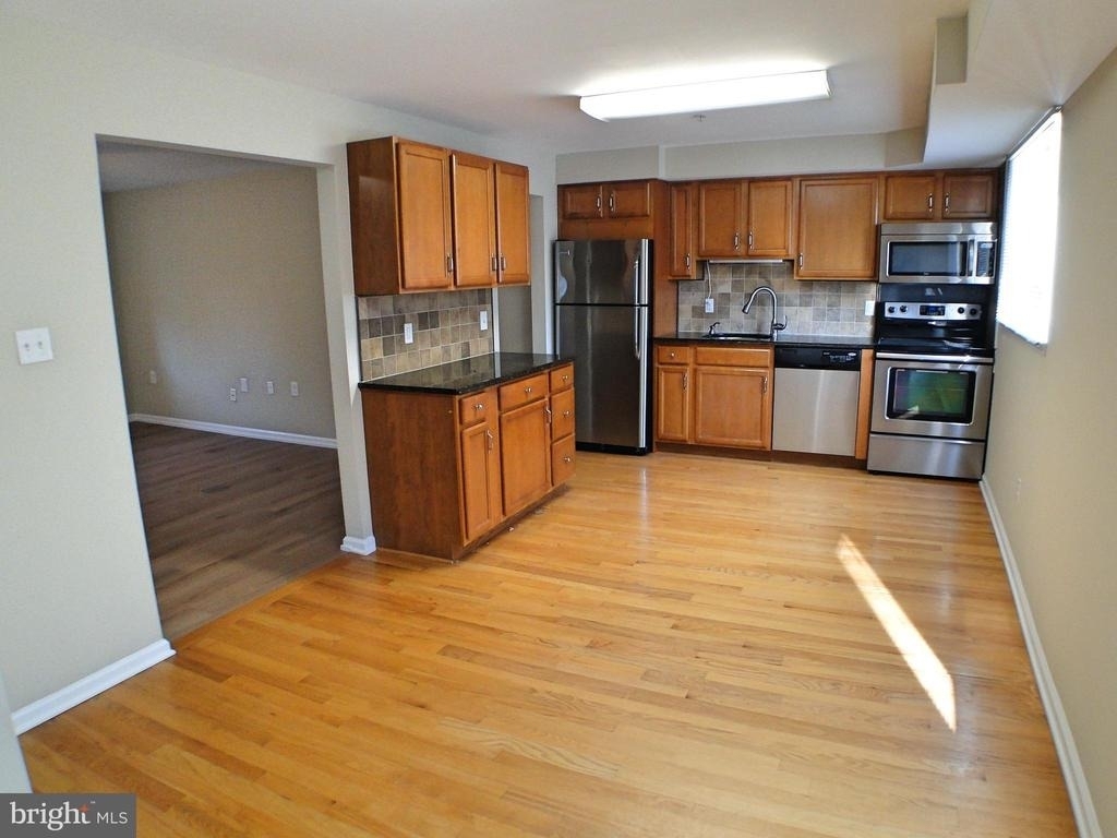 115 Morton Avenue - Photo 5