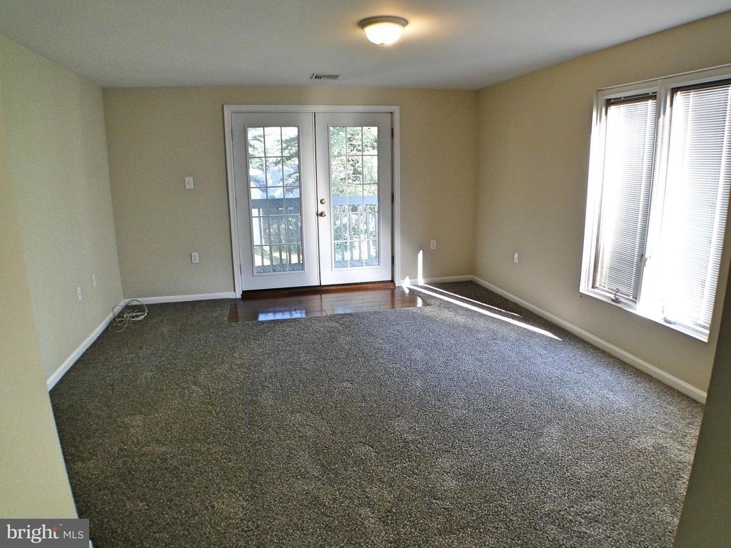 115 Morton Avenue - Photo 14