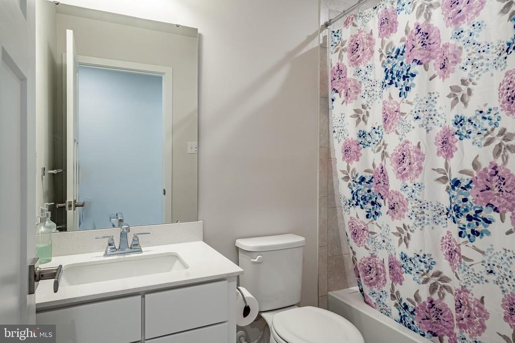 208 Chase Drive - Photo 17