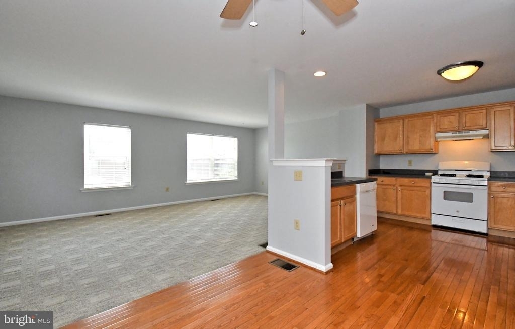 1028 Balley Drive - Photo 5