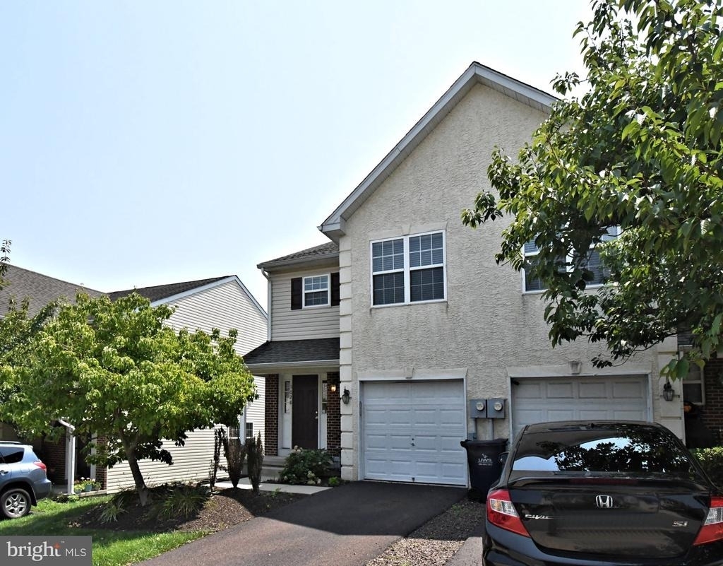 1028 Balley Drive - Photo 2