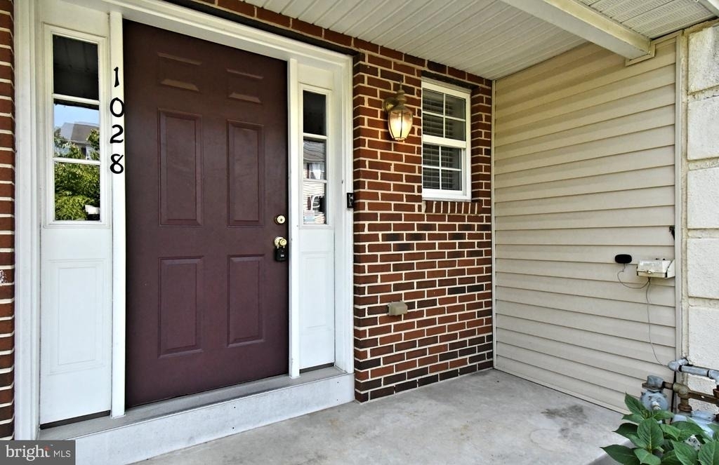 1028 Balley Drive - Photo 3