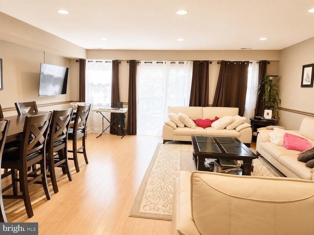 317 Astor Court - Photo 21