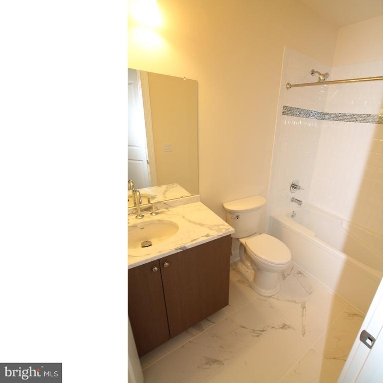200 N Sycamore Street - Photo 7