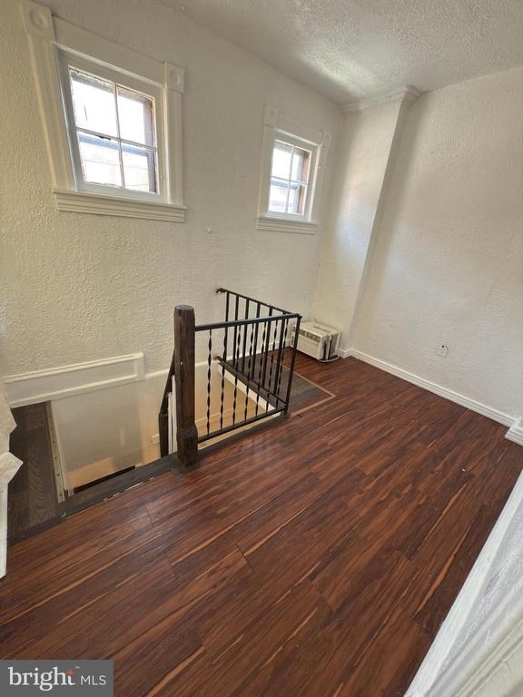 337 Franklin Street - Photo 4