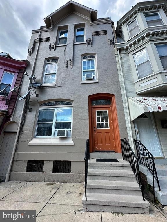 337 Franklin Street - Photo 0