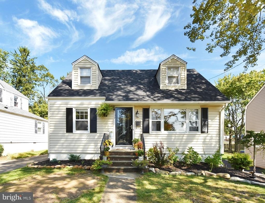 132 Roxboro Road - Photo 0