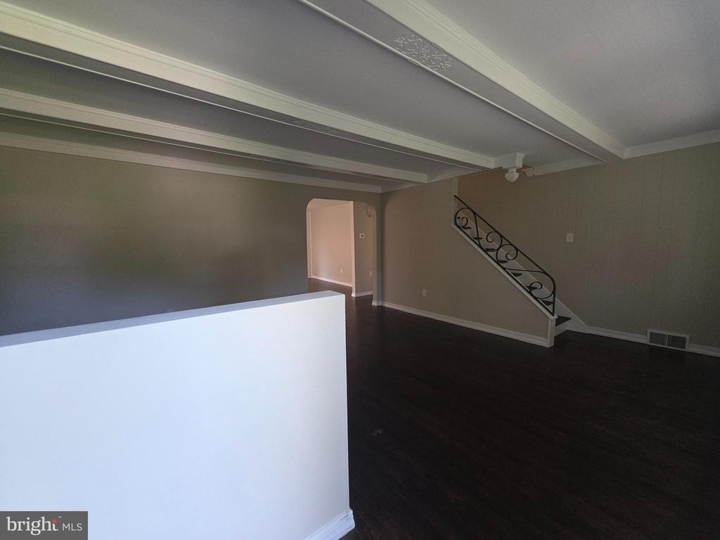 316 Hutchinson Avenue - Photo 6