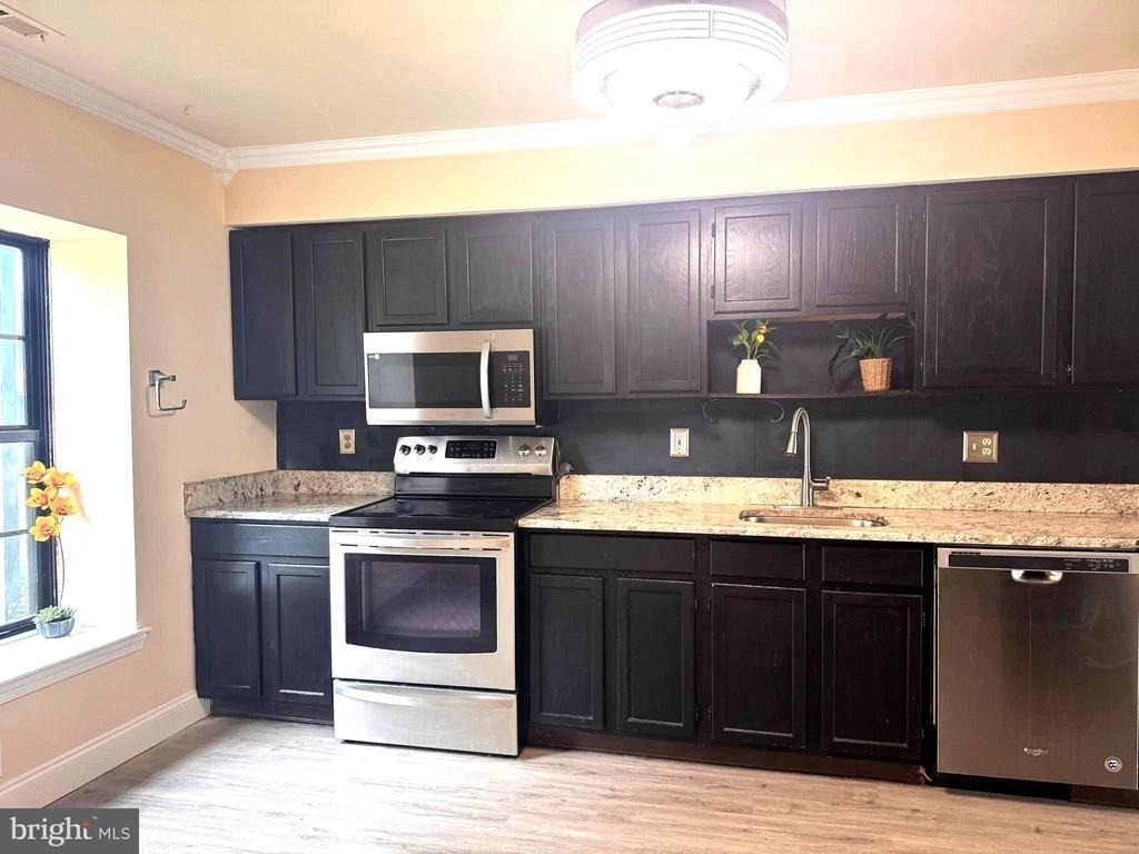 224 Crown Prince Drive - Photo 2