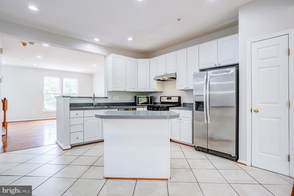 4302 Day Lily Drive - Photo 8